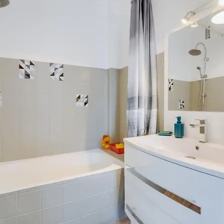 Ceres- Les Pins - 200m Des Plages, 4pers, Wifi, ,clim, Parking *