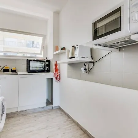 Apartment Ceres- Les Pins - 200m Des Plages, 4pers, Wifi, ,clim, Parking Juan-les-Pins